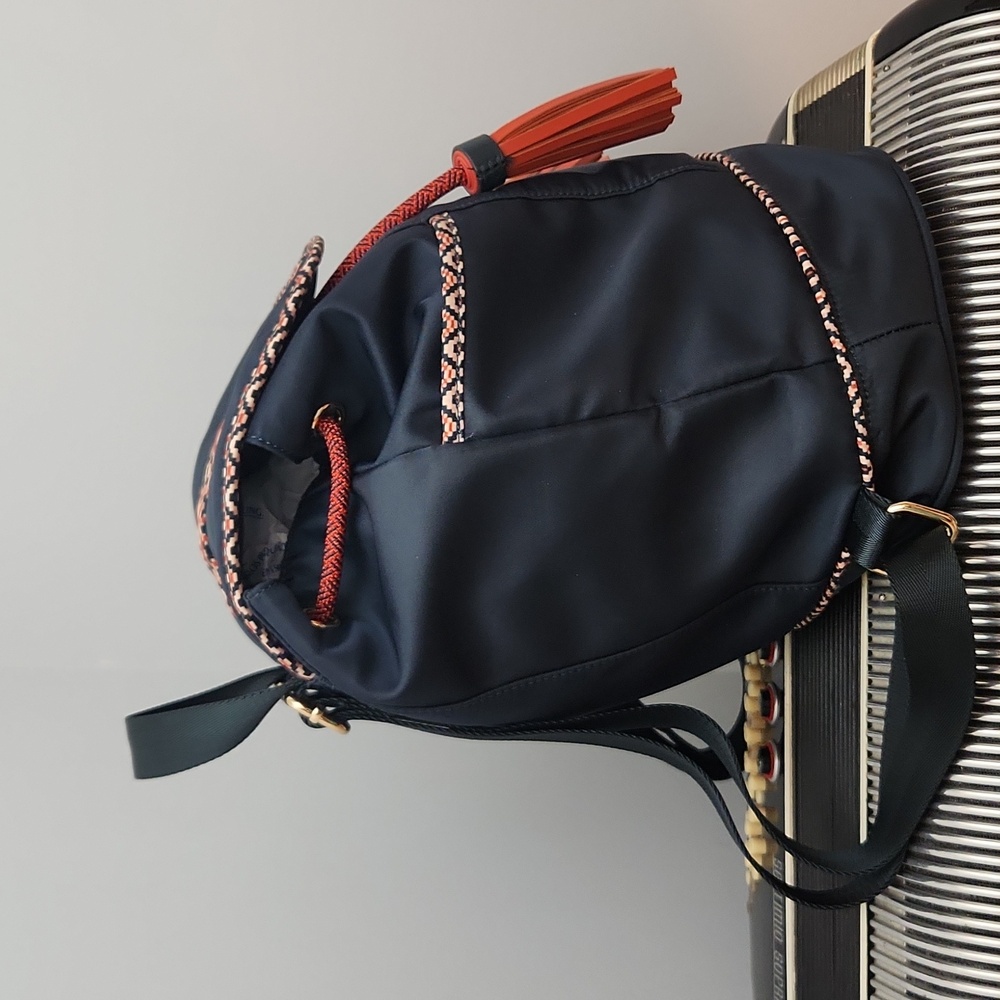 NWOT- SPARTINA 449 NAVY BLUE & CORAL HERRINGBONE TASSLE BACKPACK W/ADJUST STRAPS - Picture 4 of 10